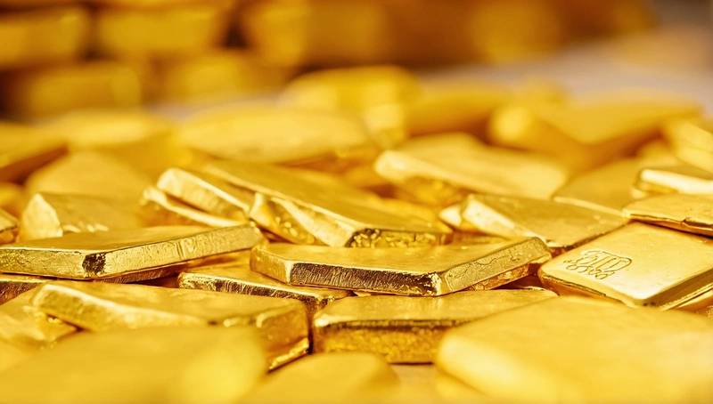 Gold gains, but stocks fall as tariffs wipeout inflation relief