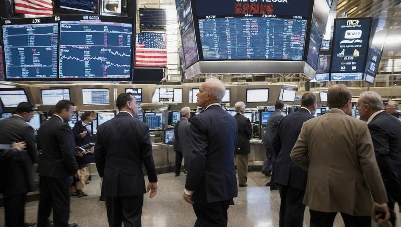 As markets wait for US data, stocks ease and the dollar trembles.