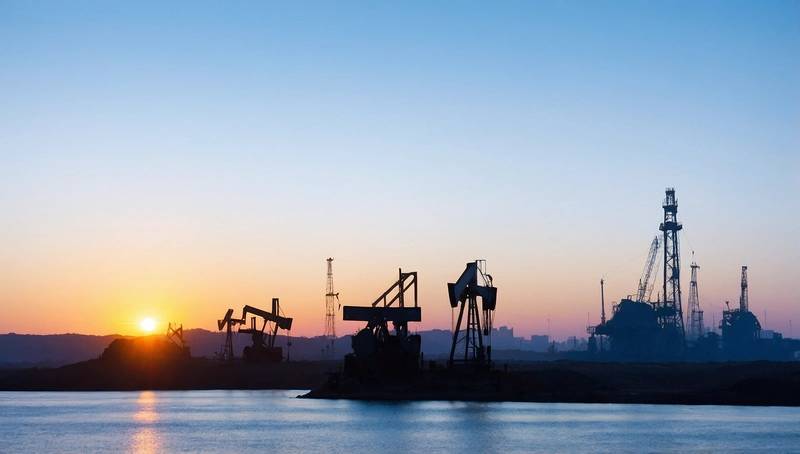 Oil prices drop as US and China concerns weigh