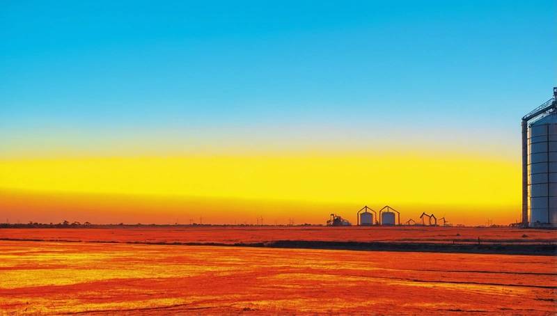 Origin Energy Australia raises the lower end of its full-year profit estimate