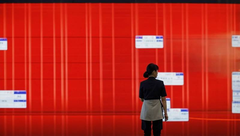 Asian stocks rise as investors focus on tariff negotiations and earnings