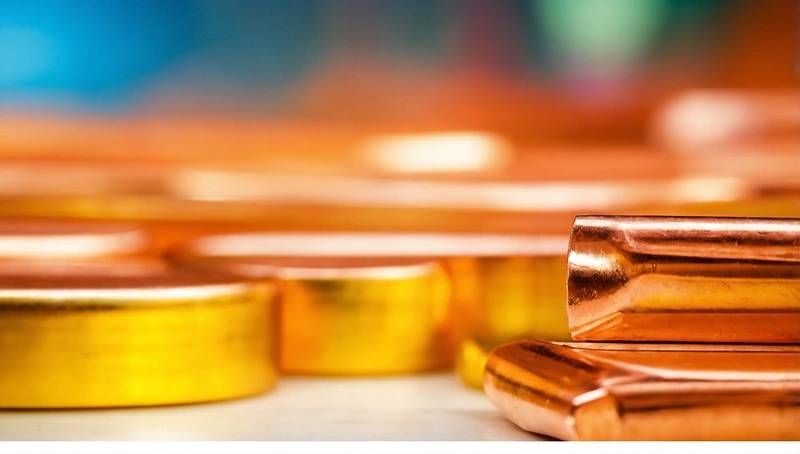 LME copper reaches record high on COMEX