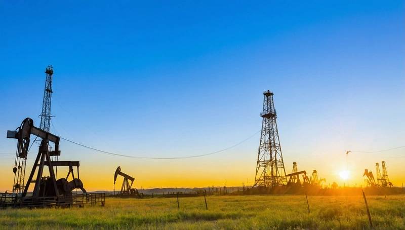 Oil prices rise as economic data and demand expectations lift sentiment