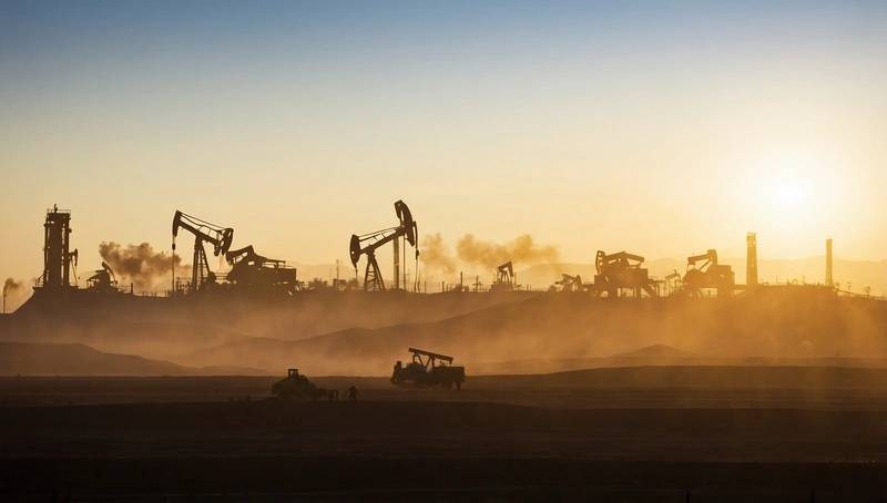 Oil prices rise as tensions flare up in Europe and the Middle East