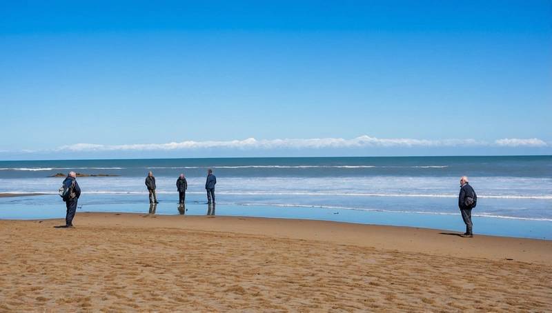 Climate advisers warn that Britain must prepare urgently for higher temperatures