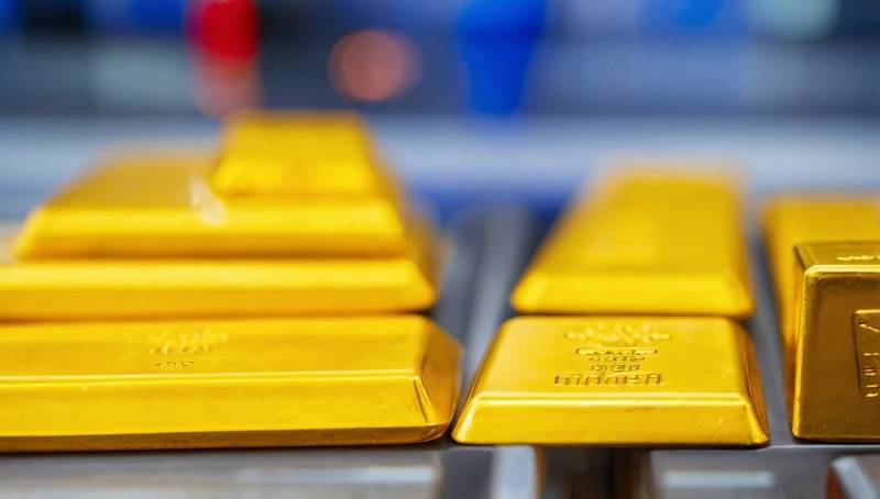 Gold rises on US rate-cut expectations; US-China Trade Talks in Focus