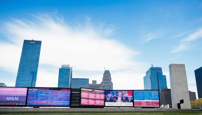 Stocks rise, US yields fall on increased Fed expectations