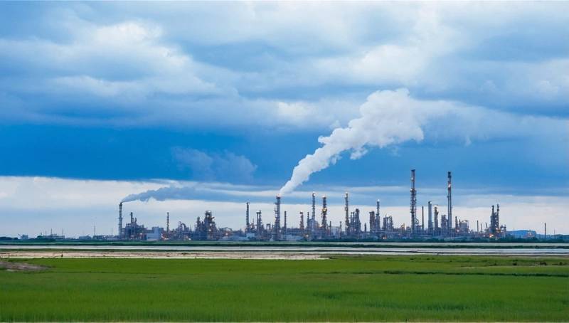 Asia refineries and petchem firms reduce runs as Mideast conflict disrupts feedstock supply