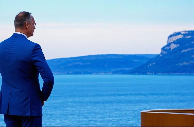 Leaked audio: Hungarian Minister offers to send Russia EU documents