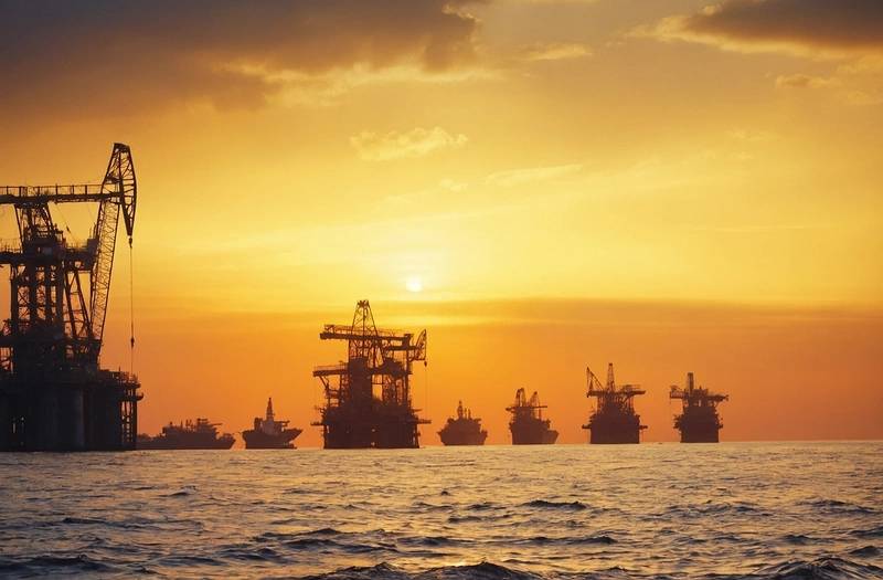 Oil prices drop on hopes of a de-escalation in the war. World shares rise